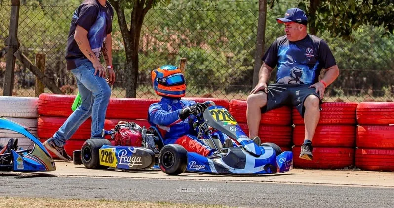 Lorenzo no kart Praga #228 na pista