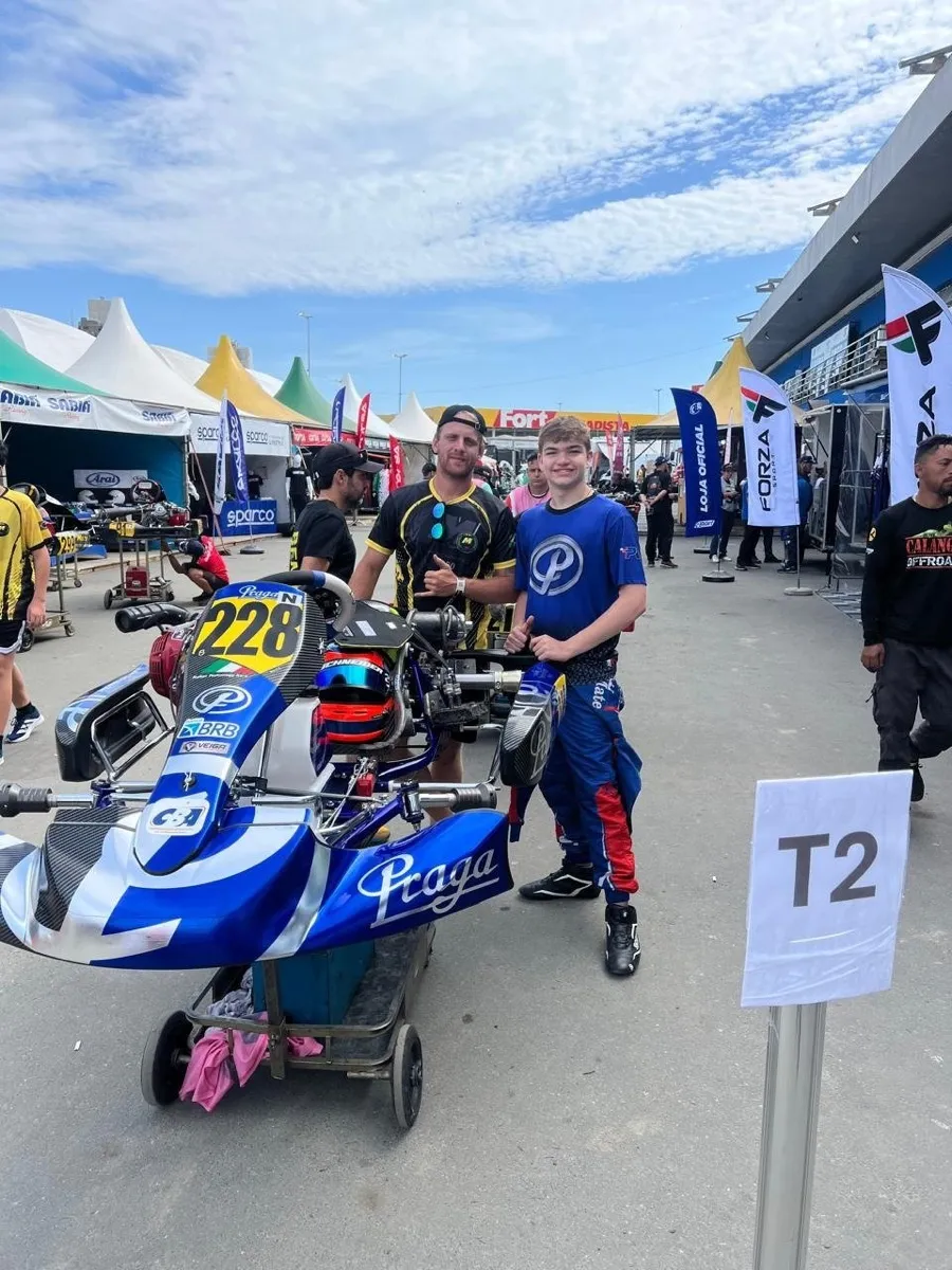 Lorenzo no paddock durante evento